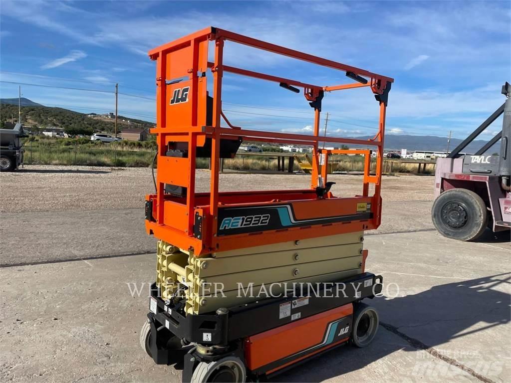 JLG AE1932 剪式升降機