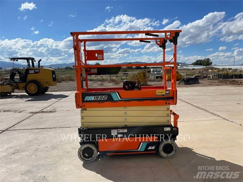 JLG AE1932 剪式升降機