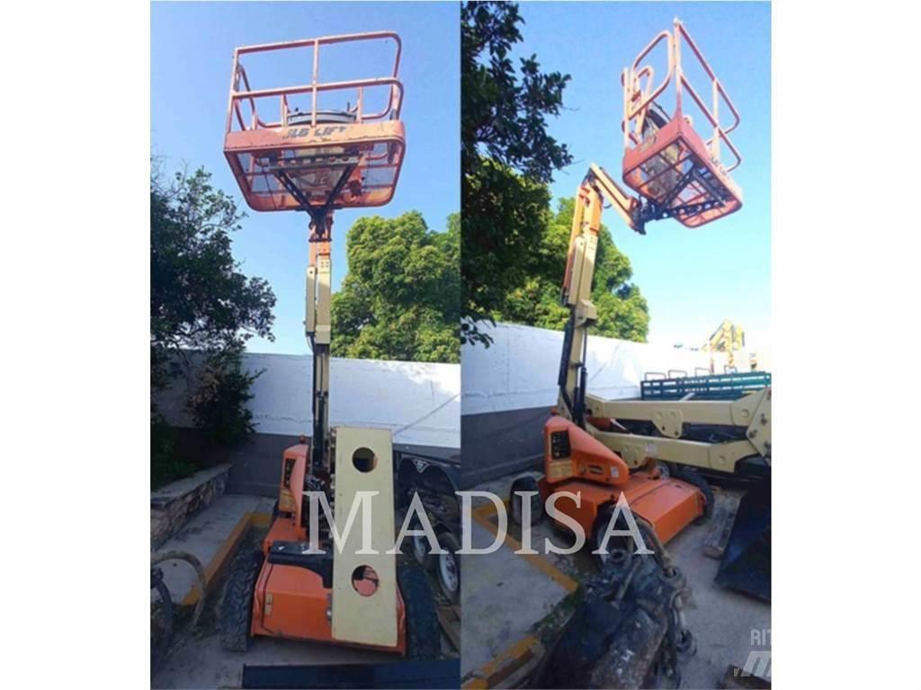 JLG E450AJ 曲臂高空作業車