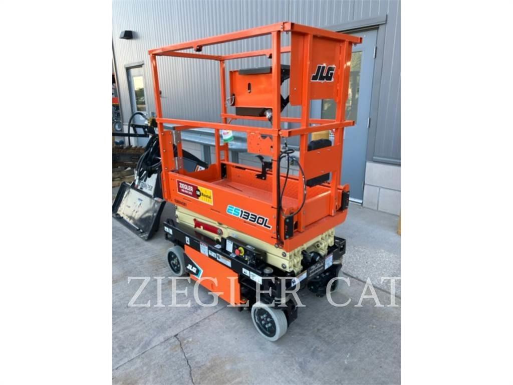 JLG ES1330L 剪式升降機