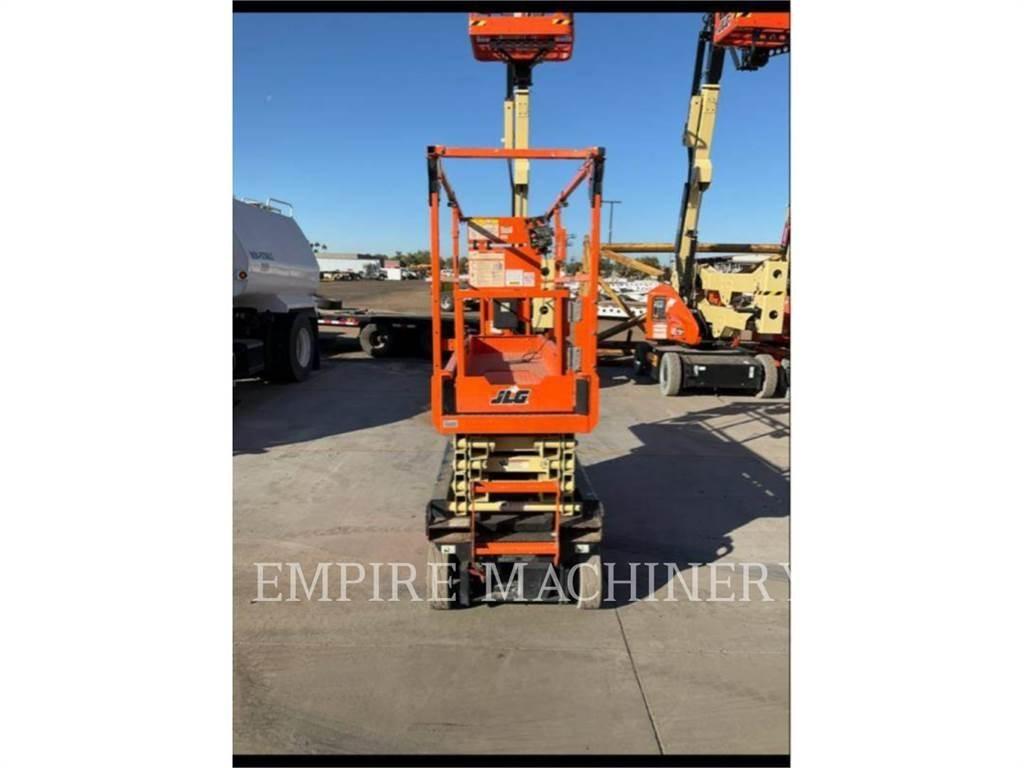 JLG ES1932 曲臂高空作業車