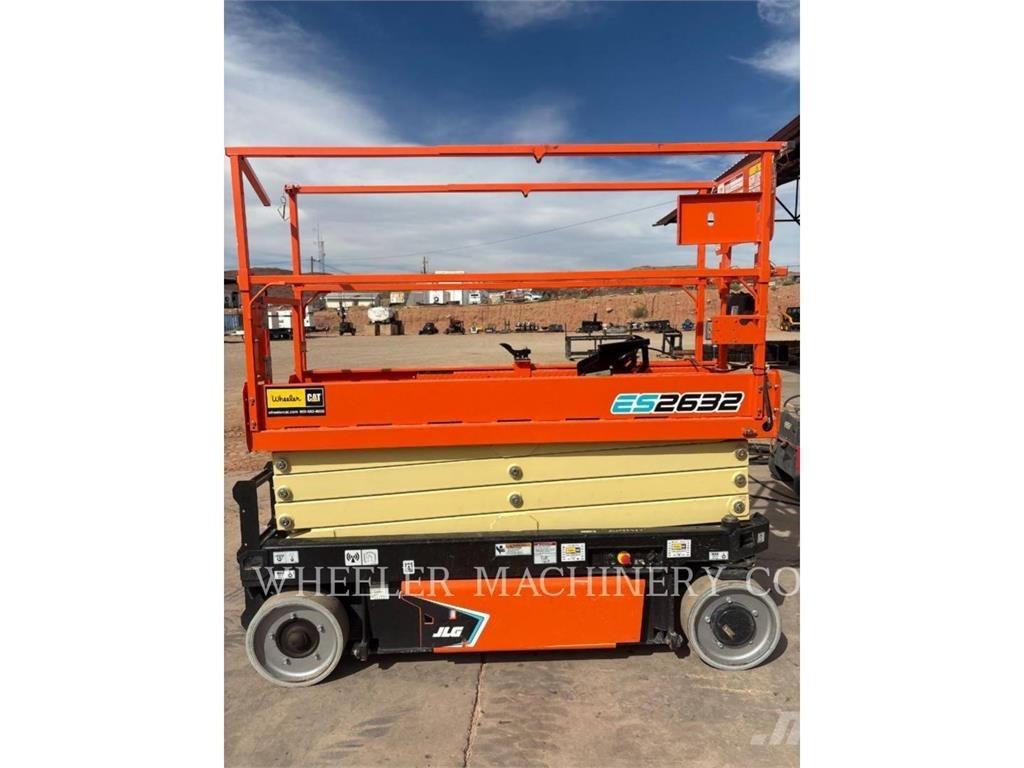 JLG ES2632 剪式升降機