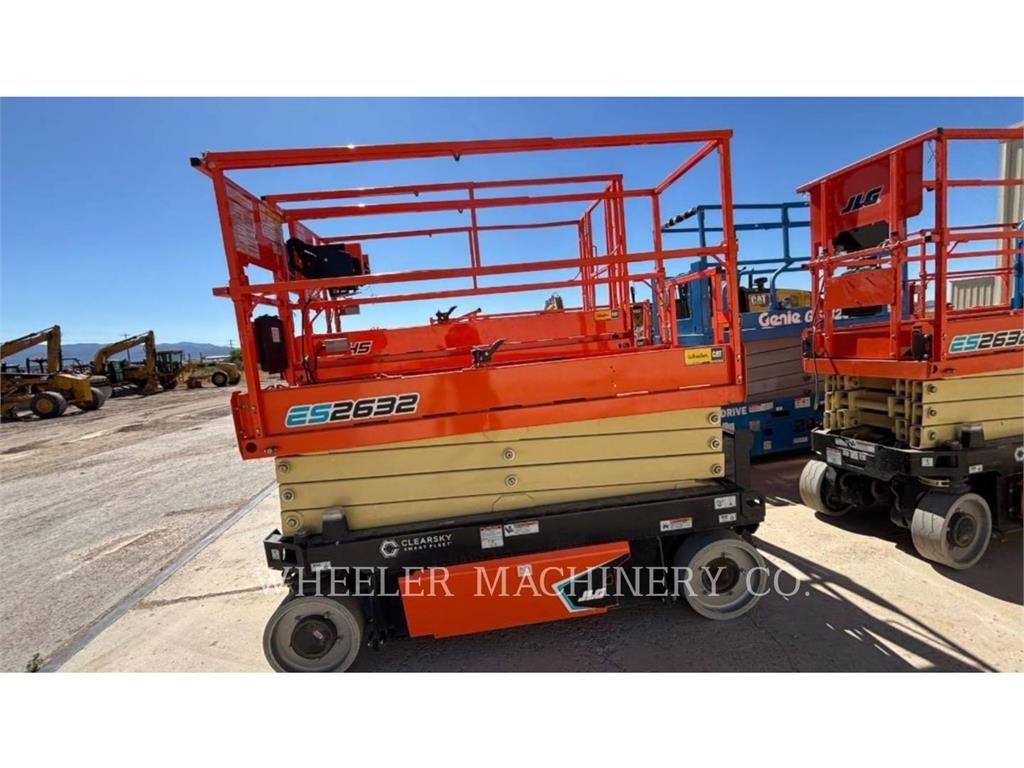 JLG ES2632 剪式升降機