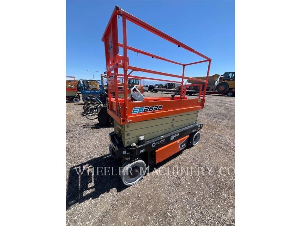 JLG ES2632 剪式升降機