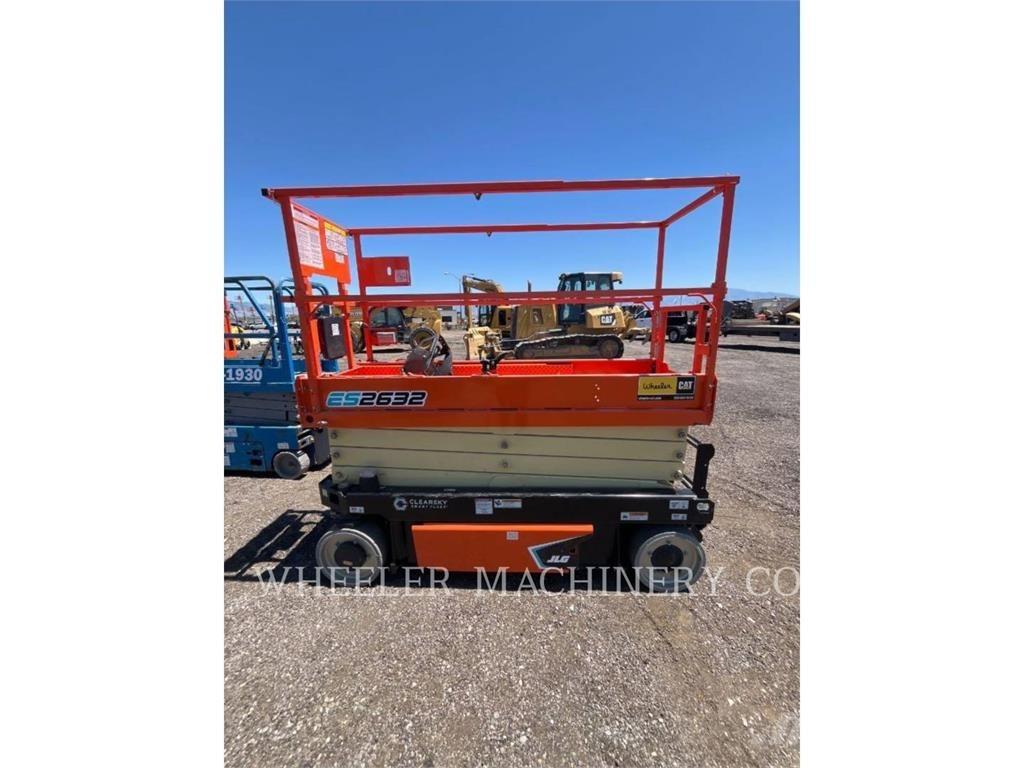 JLG ES2632 剪式升降機