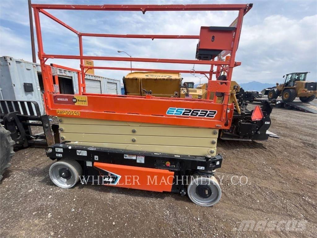 JLG ES2632 剪式升降機