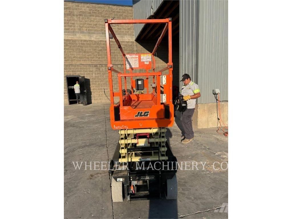 JLG ES2632 剪式升降機