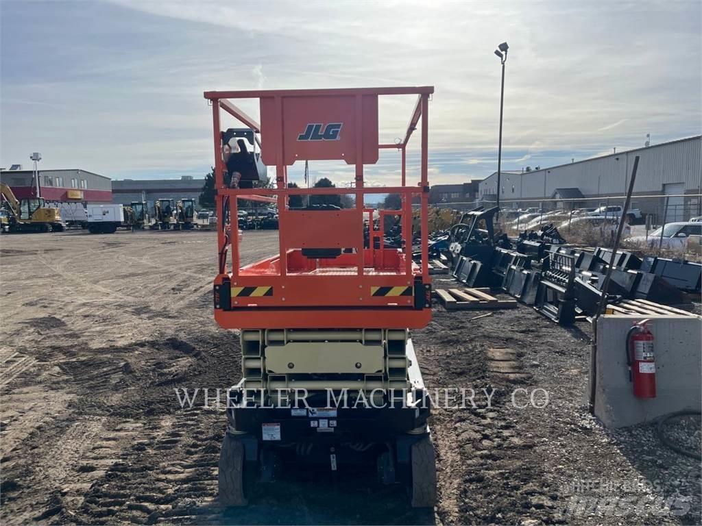 JLG ES2646 剪式升降機