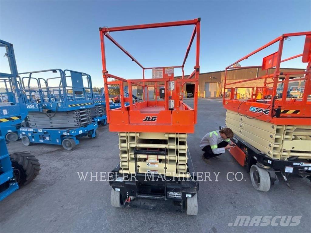 JLG ES3246 剪式升降機