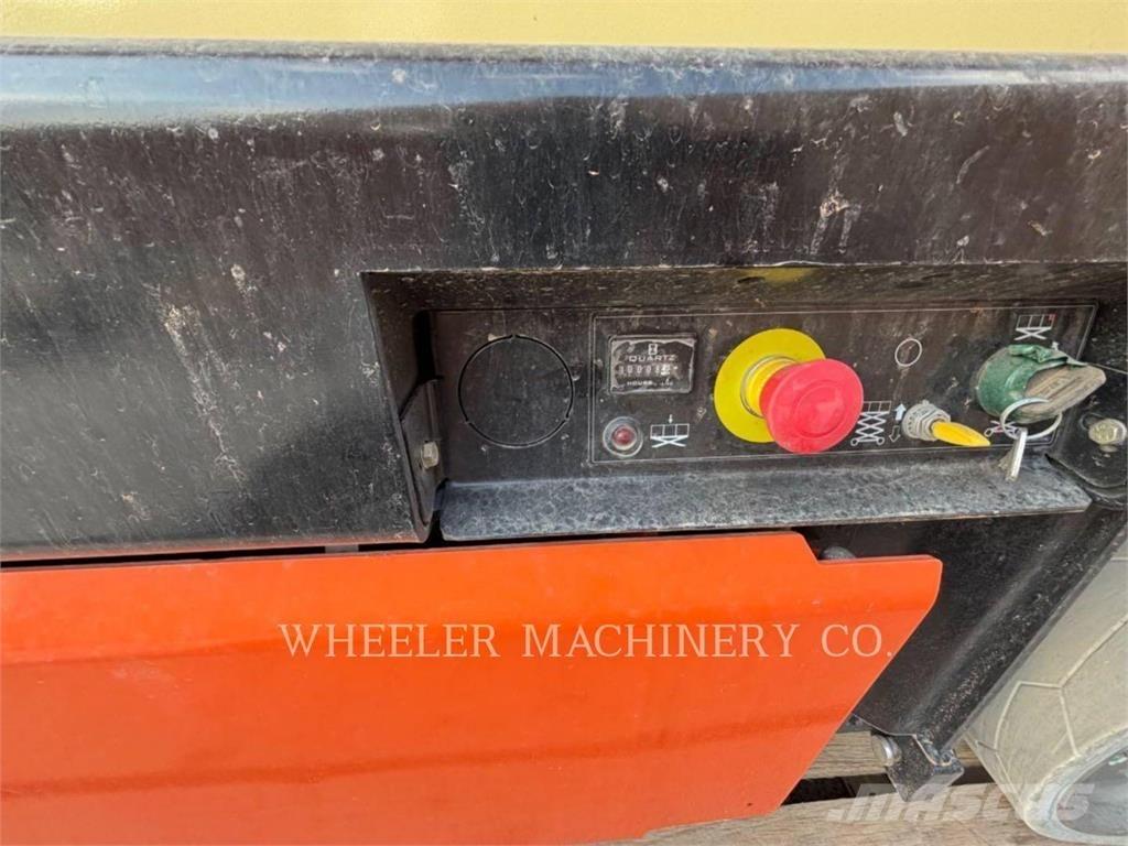 JLG ES3246 剪式升降機