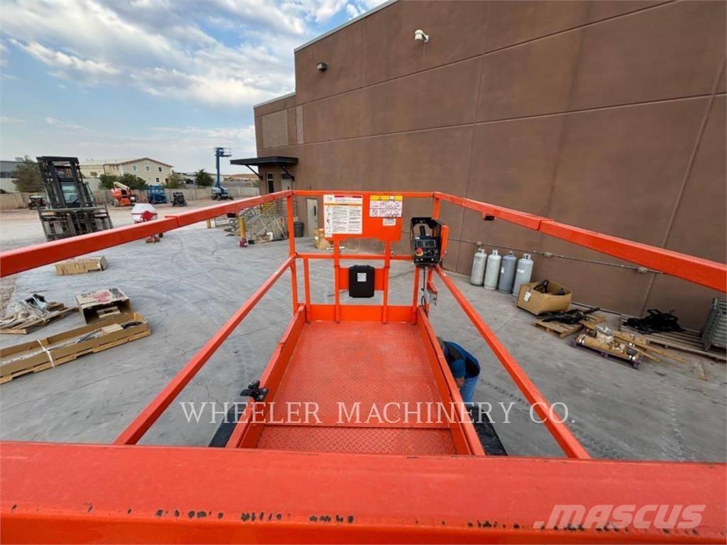 JLG ES3246 剪式升降機