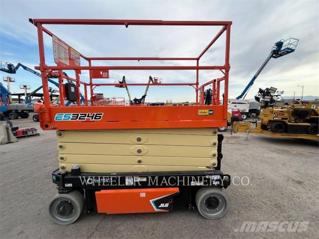JLG ES3246 剪式升降機