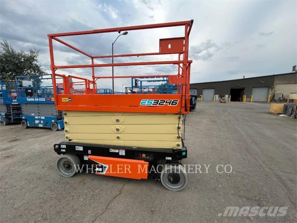 JLG ES3246 剪式升降機