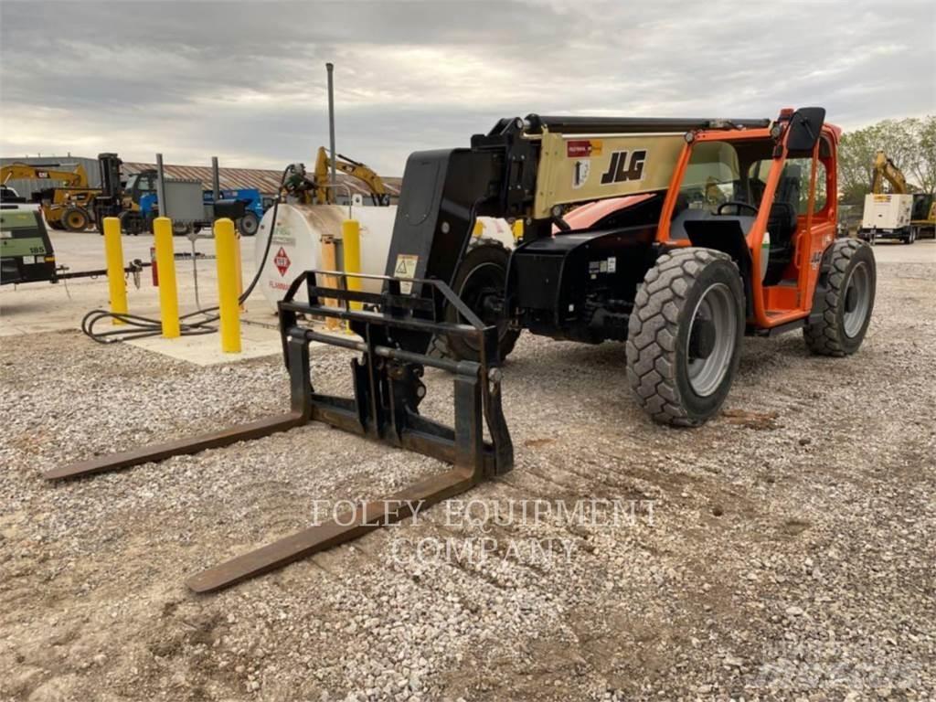 JLG G9-43AO 伸縮臂操作車