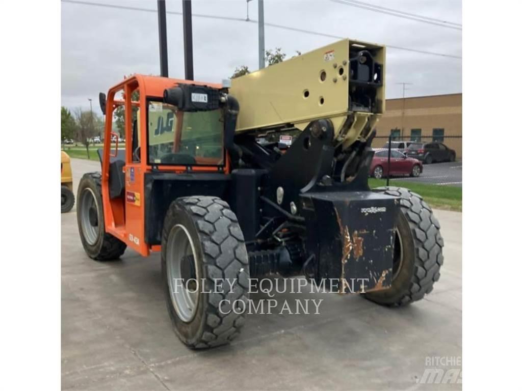 JLG G9-43AO 伸縮臂操作車