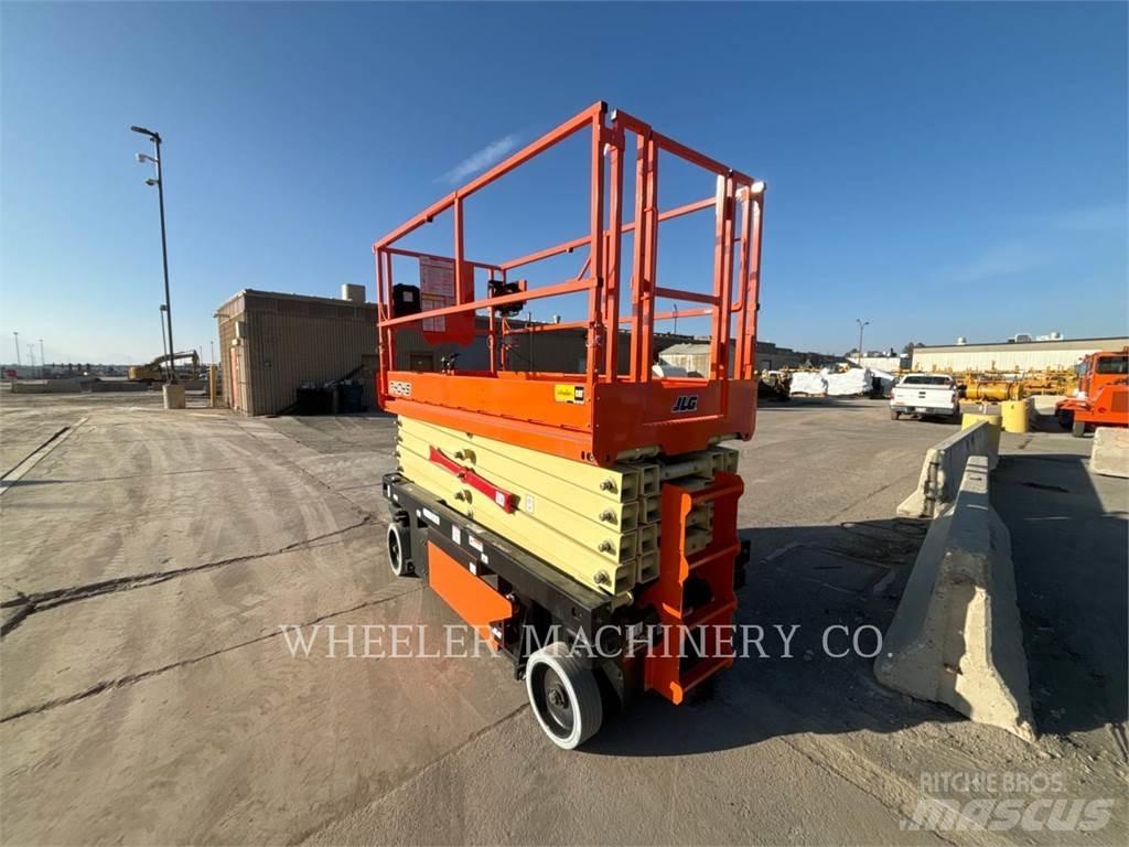 JLG R4045 剪式升降機