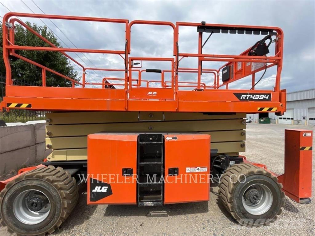 JLG RT4394 剪式升降機
