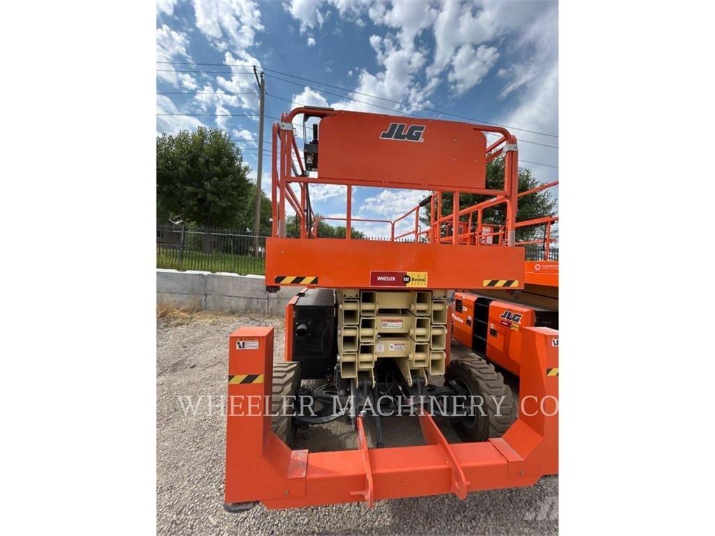 JLG RT4394 剪式升降機