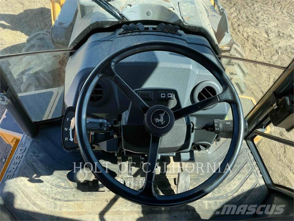 John Deere 310SL HL 反鏟裝載機