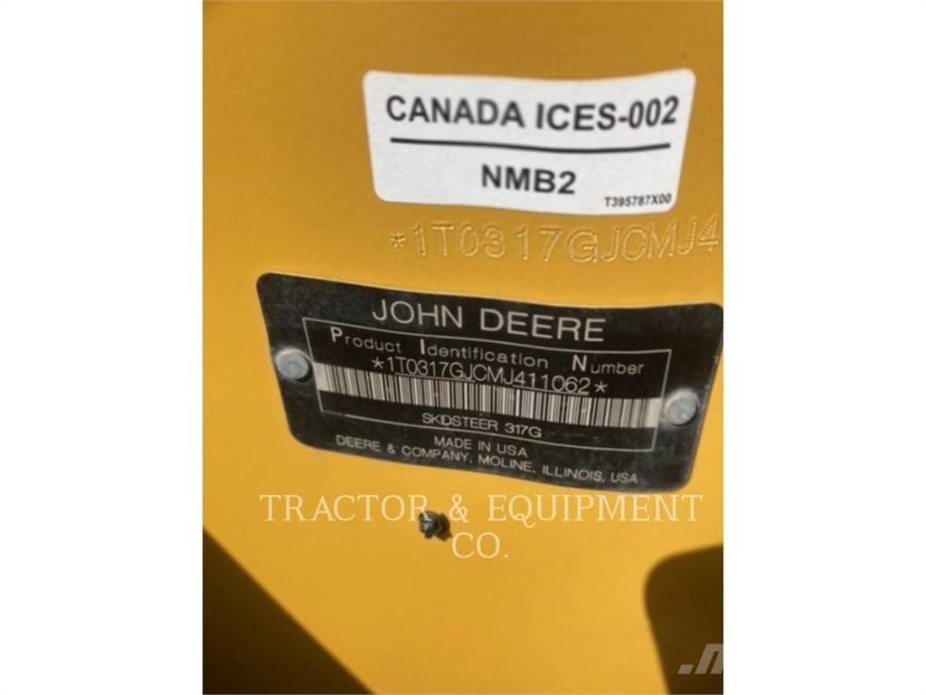 John Deere 317G 滑移轉向裝載機