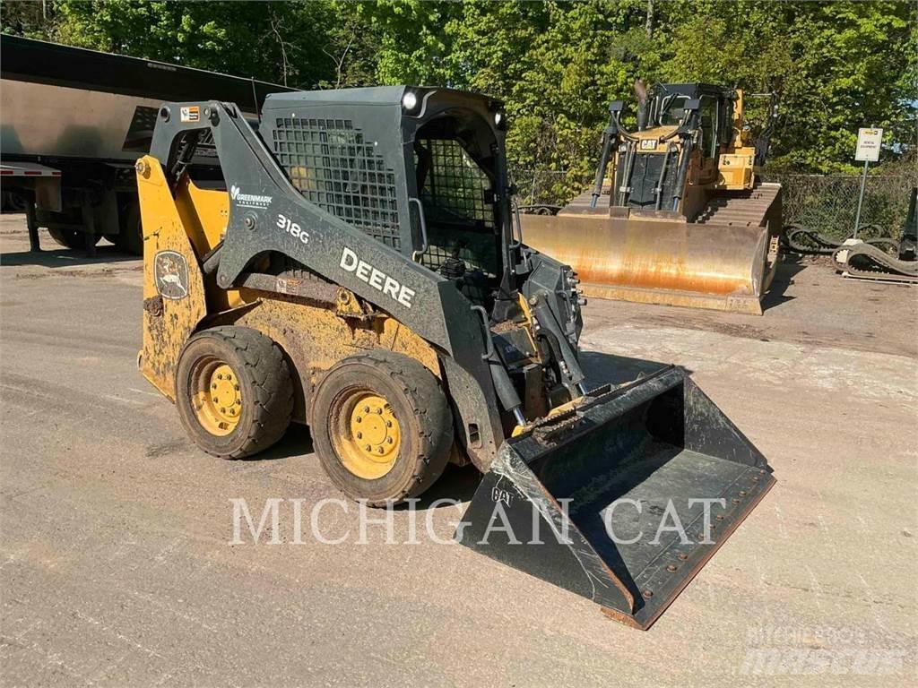 John Deere 318G 滑移轉向裝載機