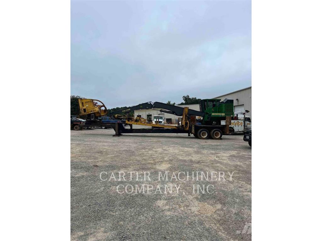 John Deere 437E 鉗式裝載機