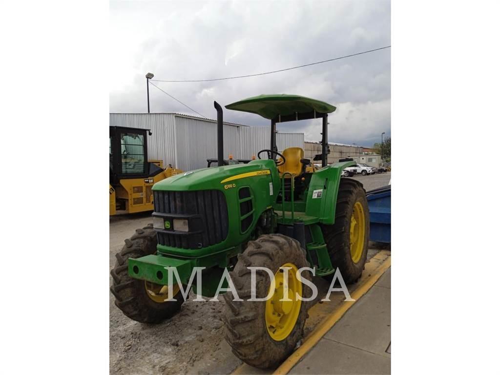 John Deere 6110D 曳引機
