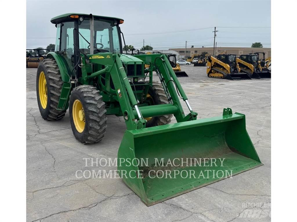 John Deere 6115D 曳引機