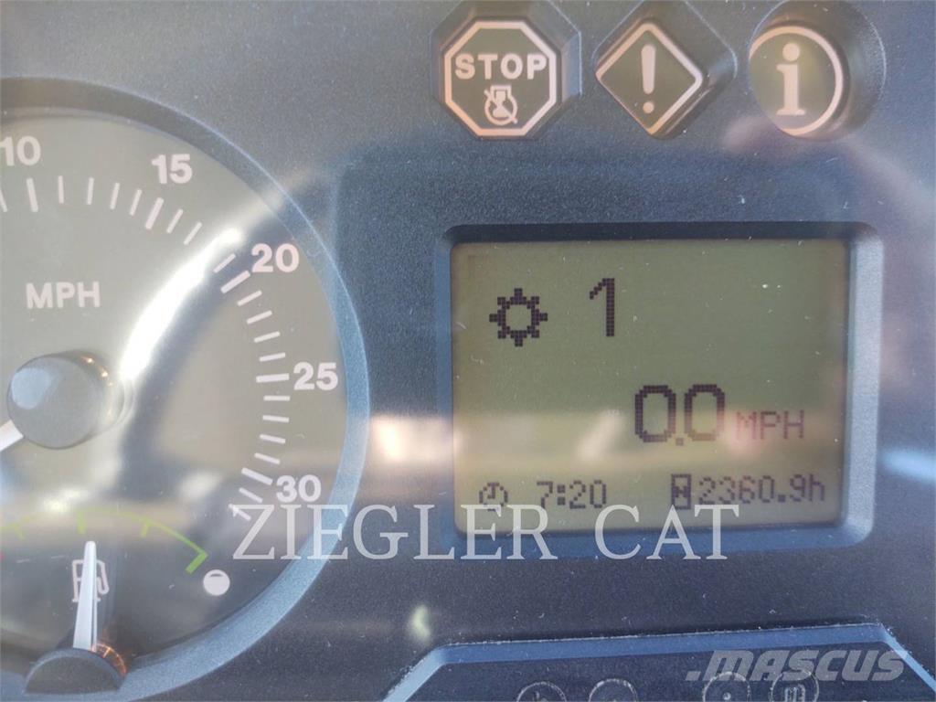 John Deere 6420 曳引機