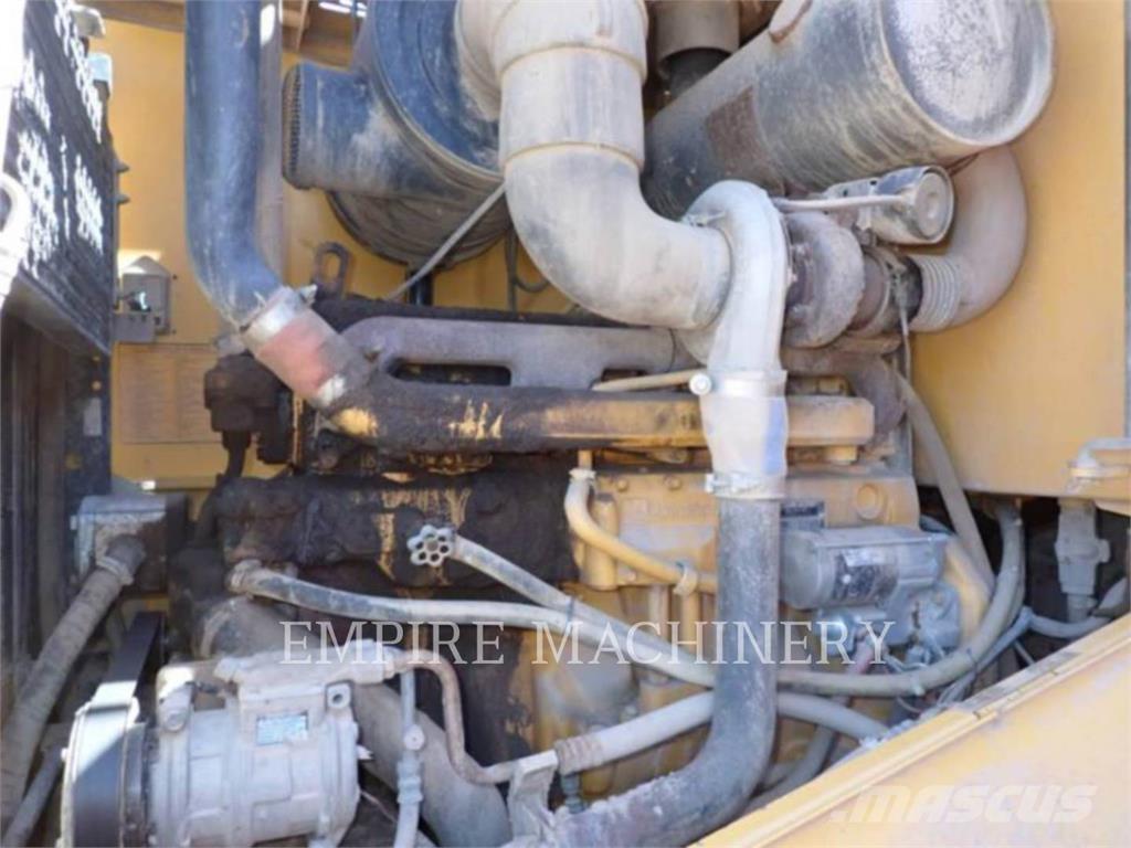 John Deere 644H 輪胎式裝載機