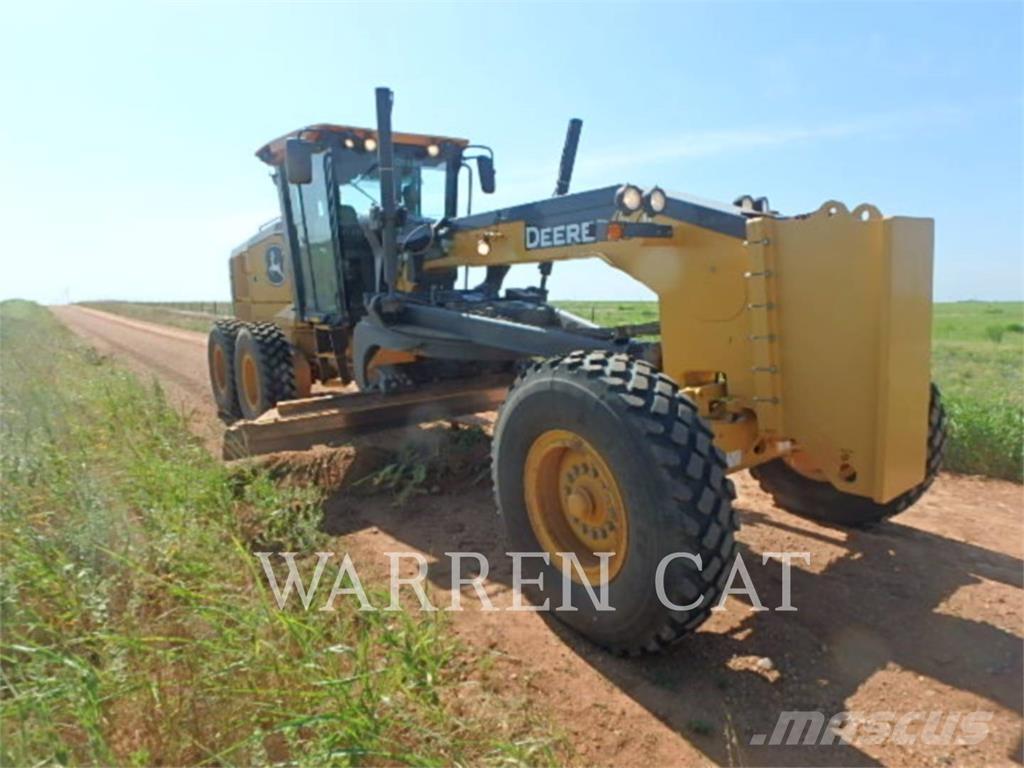 John Deere 670 平土機