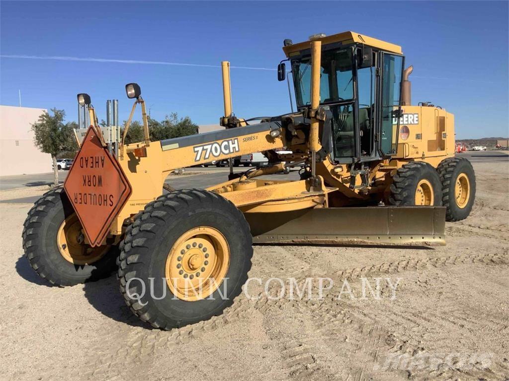 John Deere 770CH 平土機