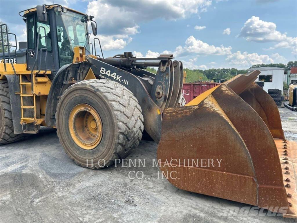 John Deere 844 輪胎式裝載機