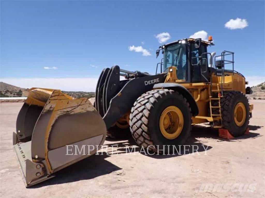 John Deere 844P 輪胎式裝載機