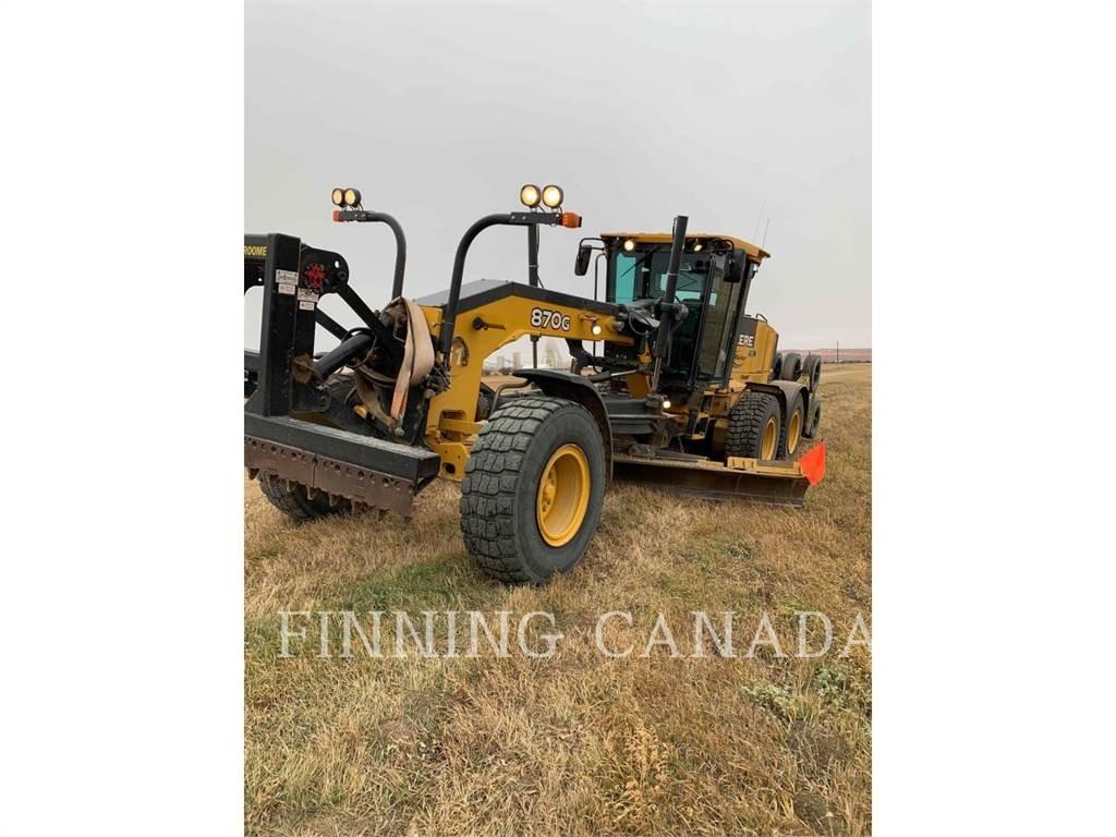 John Deere 870G 平土機