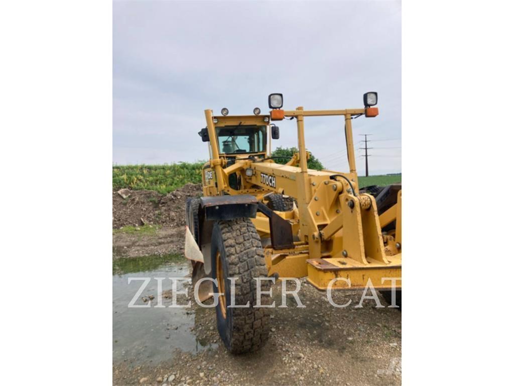 John Deere & CO. 770CH 平土機