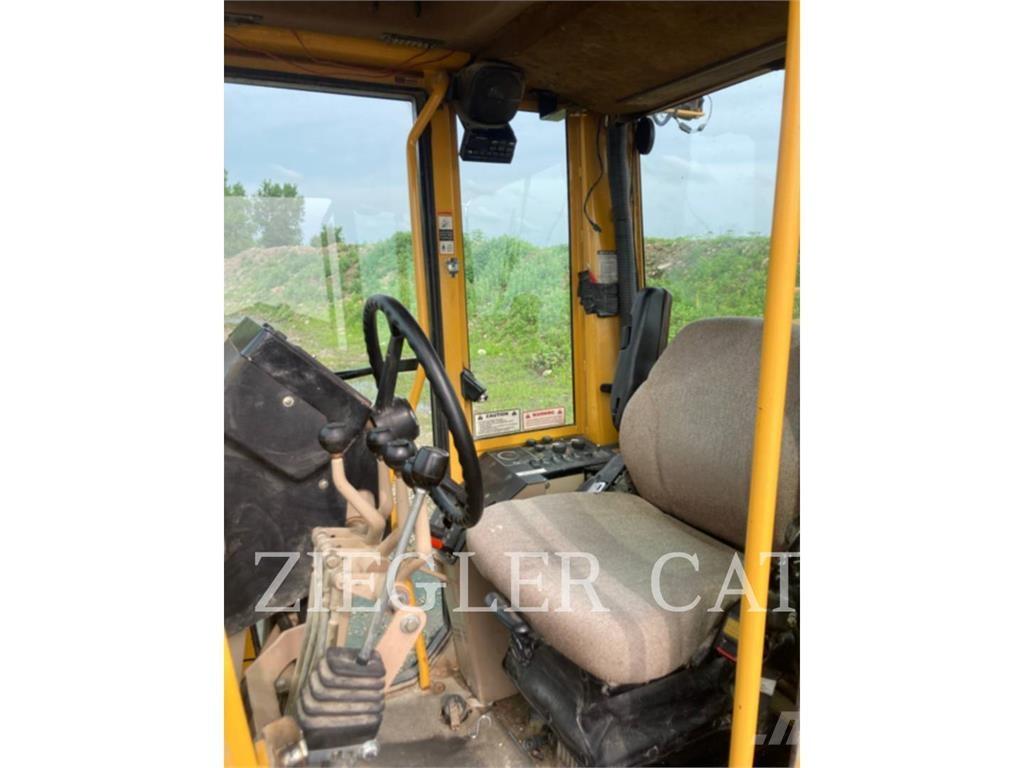 John Deere & CO. 770CH 平土機