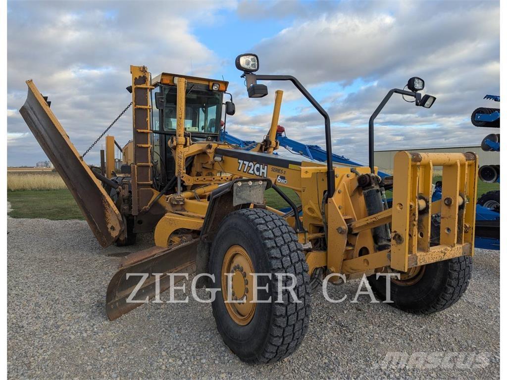 John Deere & CO. 772CH 平土機