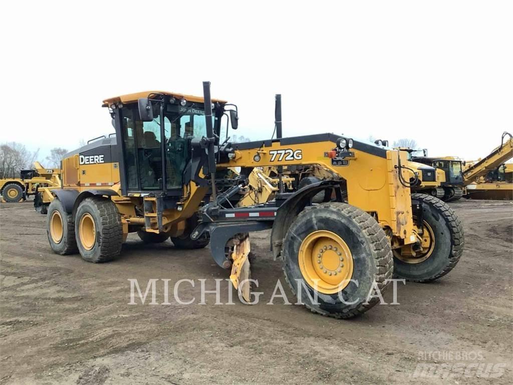 John Deere & CO. 772G 平土機