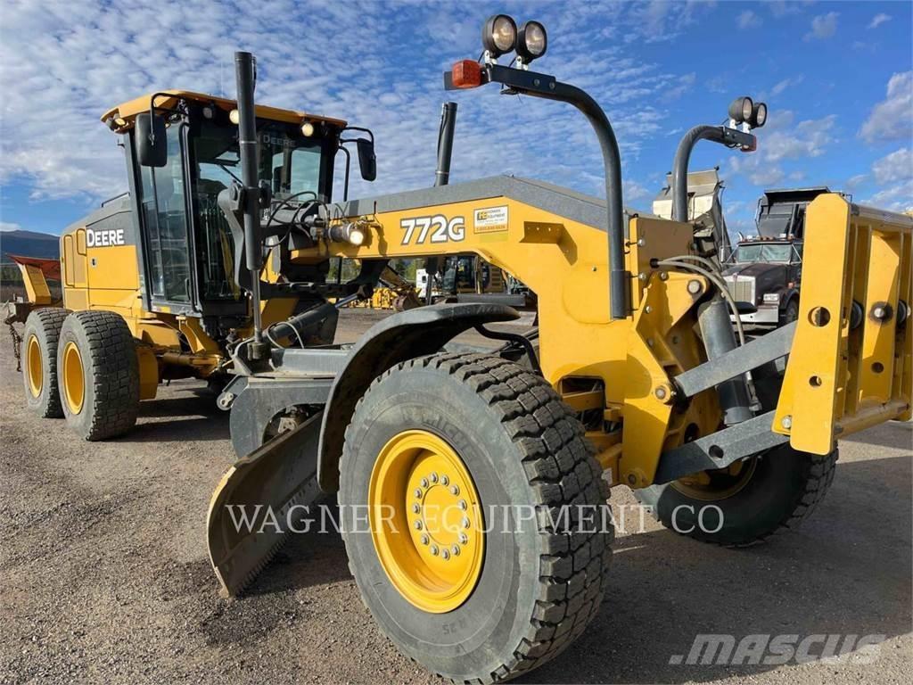 John Deere & CO. 772G AWD 平土機
