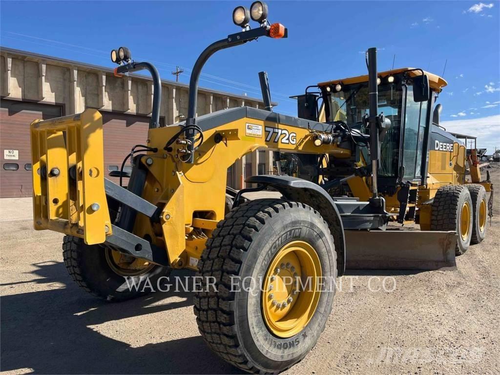 John Deere & CO. 772G AWD 平土機