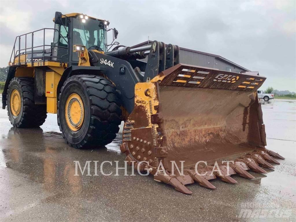John Deere & CO. 944K 輪胎式裝載機