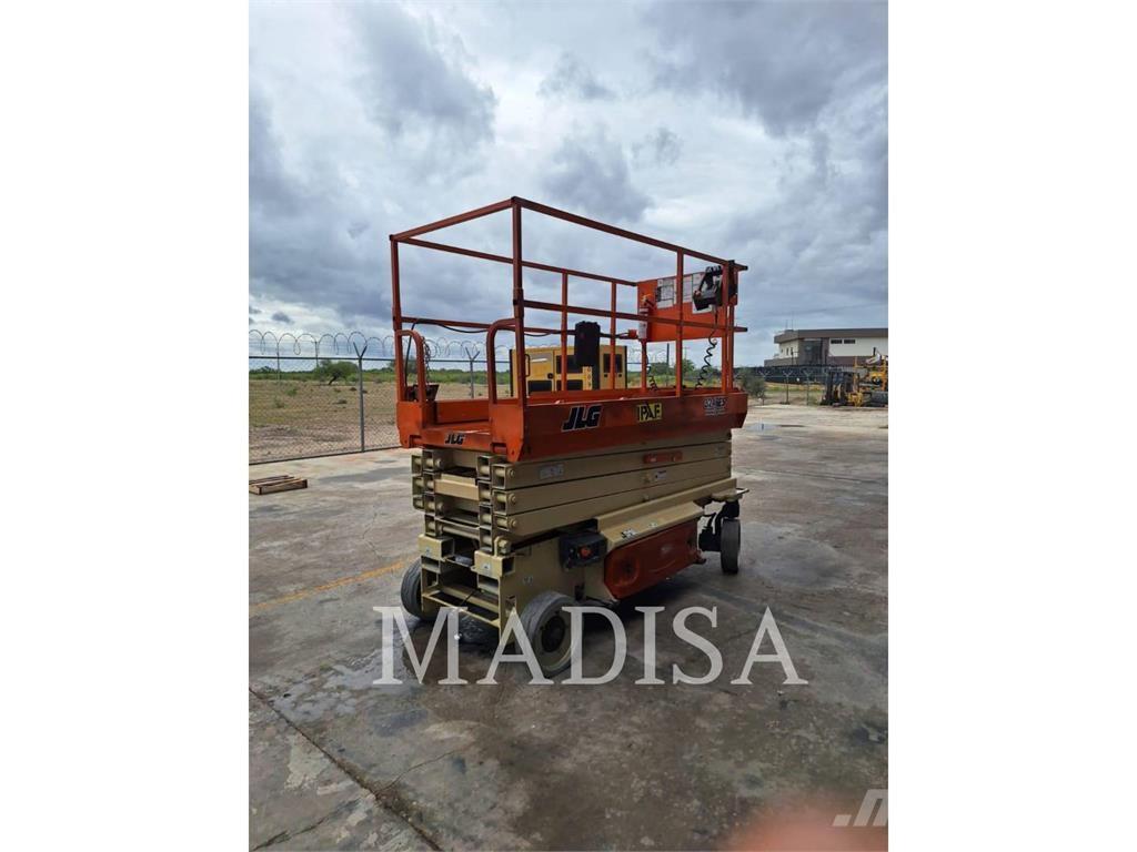 Jungheinrich 3246ES 剪式升降機