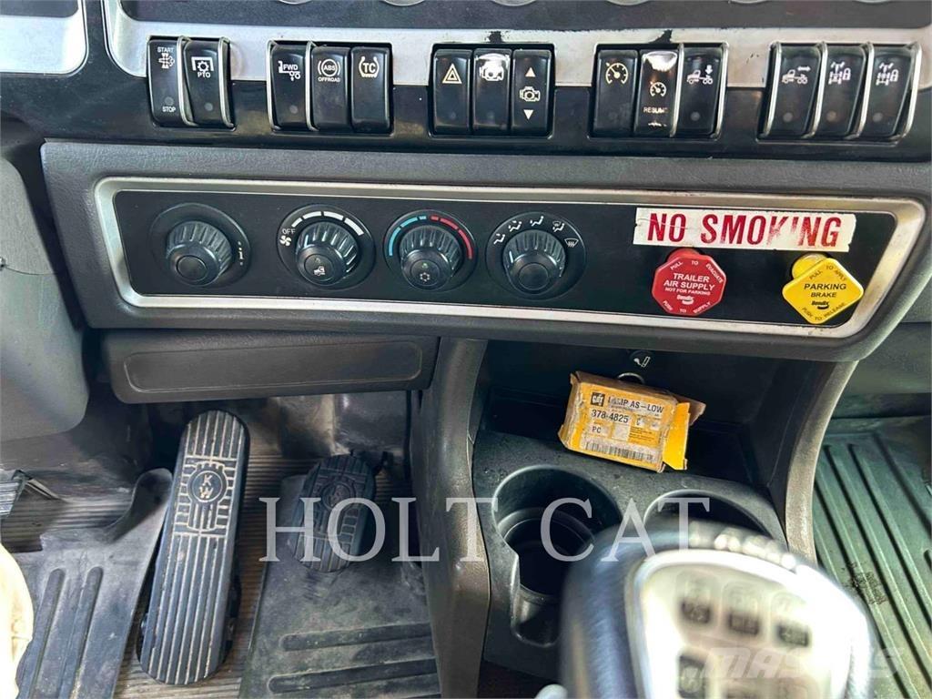 Kenworth T800 其他貨車