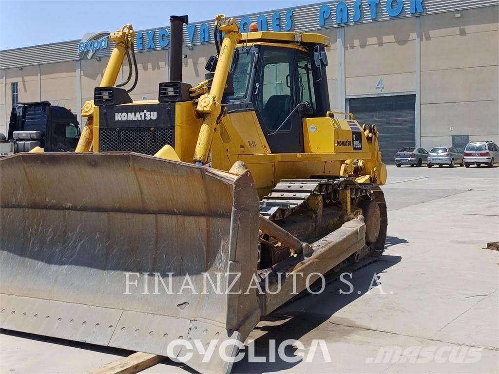 Komatsu D155 履帶推土機