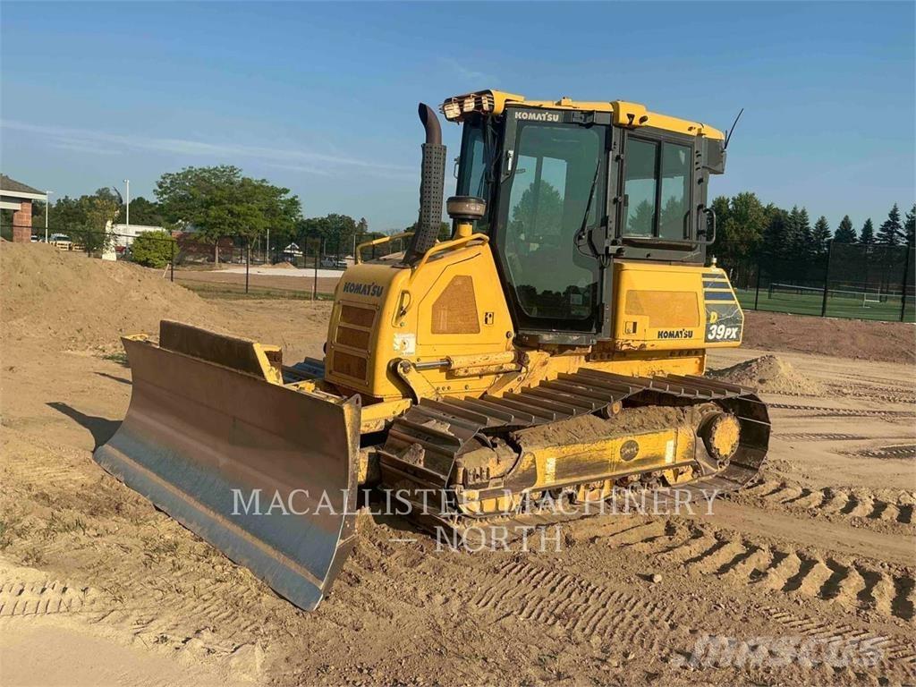 Komatsu D39PX-23 履帶推土機