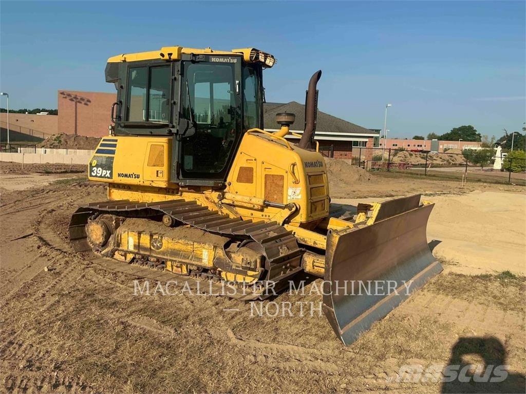 Komatsu D39PX-23 履帶推土機
