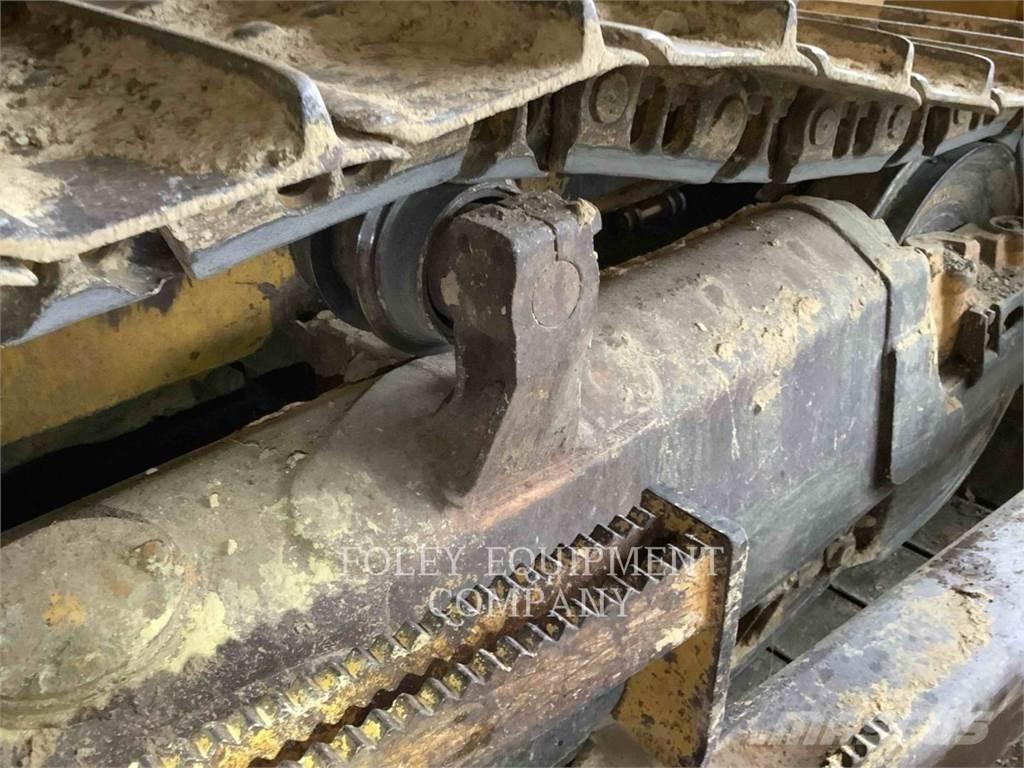 Komatsu D65EX17 履帶推土機