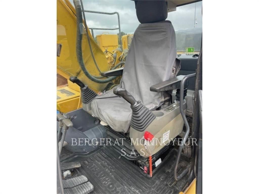Komatsu HB215 履帶式 挖土機/掘鑿機/挖掘機