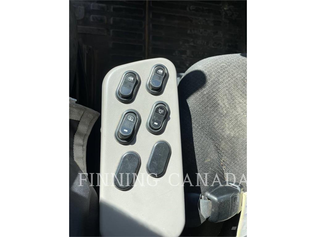 Komatsu HD605-8 鉸接式起吊車